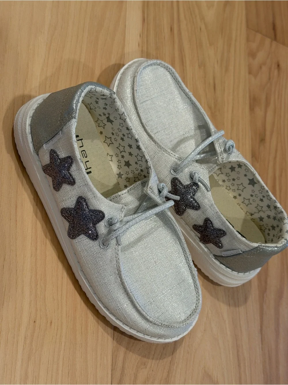 Hey Dude Girls Wendy Star Silver Youth Size 1